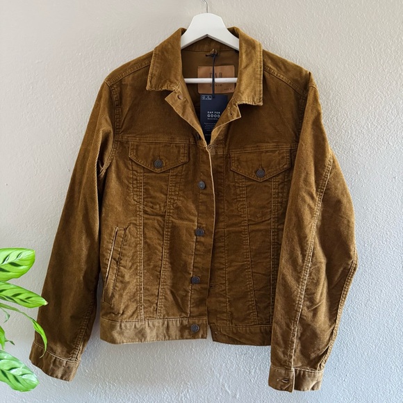 GAP Jackets & Blazers - GAP corduroy jacket. Unisex
